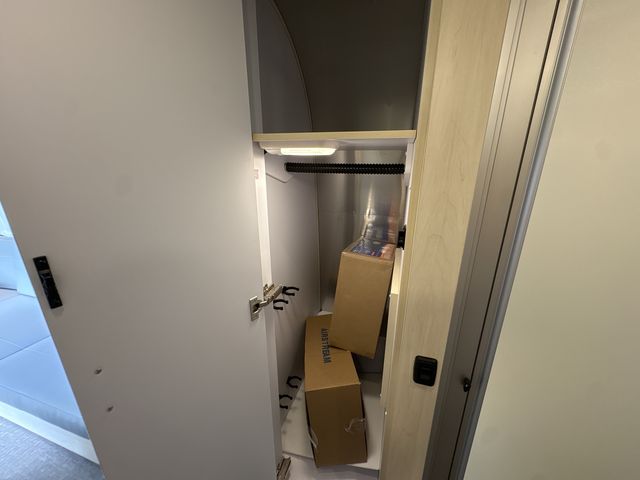 2026 Airstream 25FBT Base