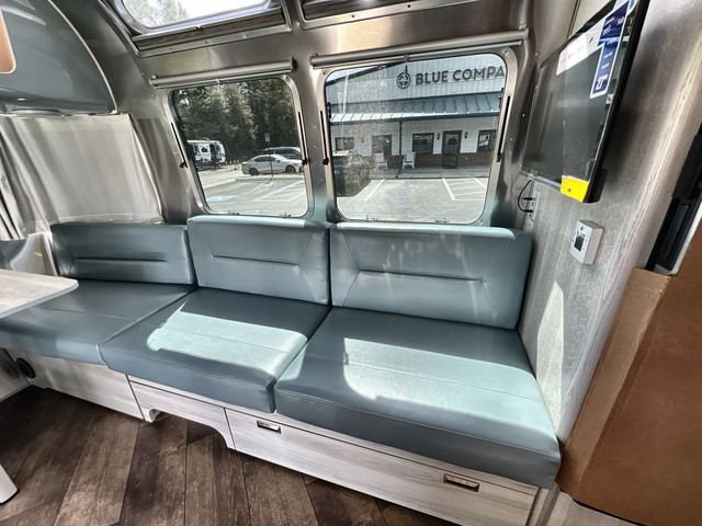 2025 Airstream 27FBQ Base