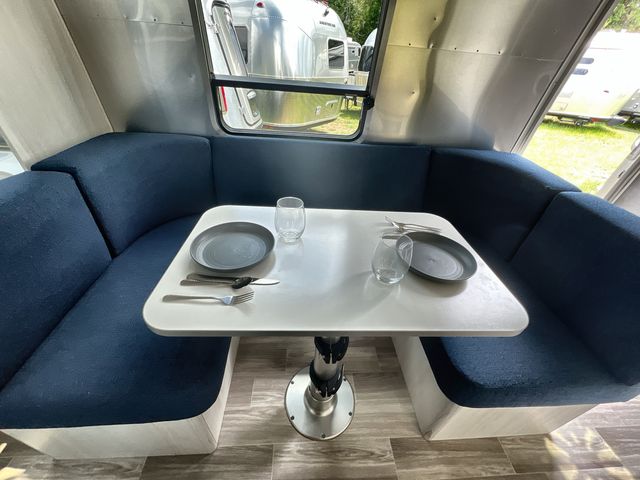 2025 Airstream 22FB Base