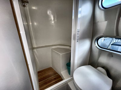 2017 Airstream 23D Base