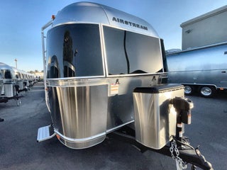 2025 Airstream 16RB Base