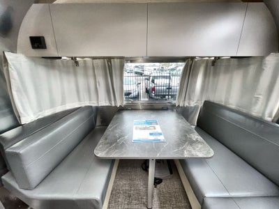 2025 Airstream 25FBQ Base