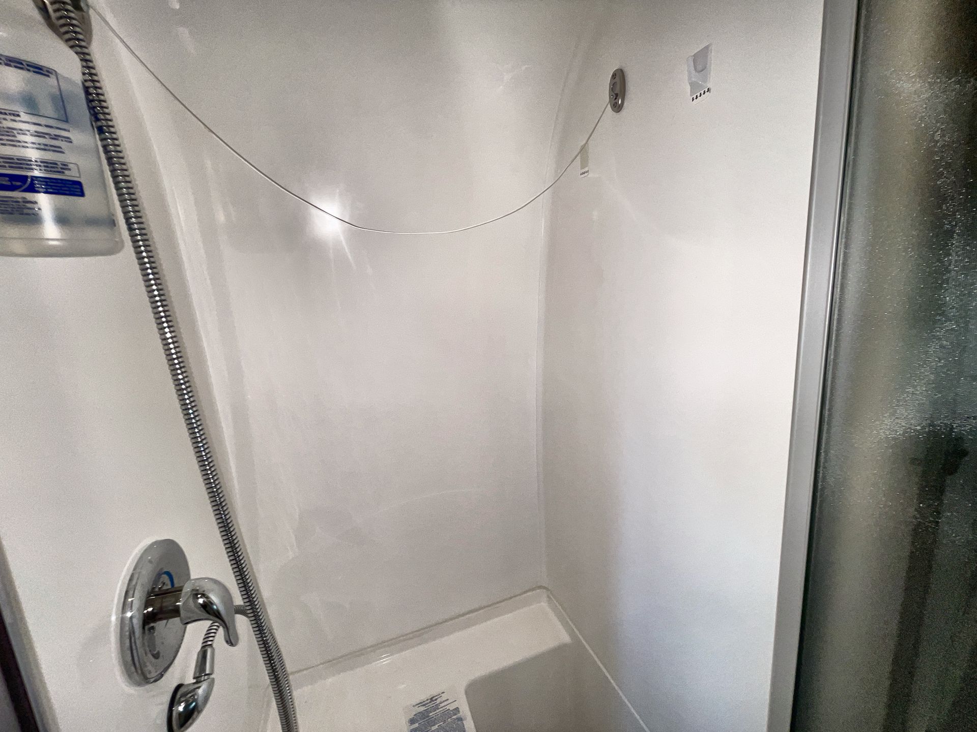 2021 Airstream 25 FBT Base