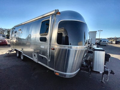 2021 Airstream 25 FBT Base