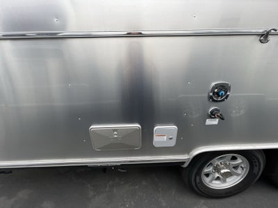 2022 Airstream 25FB Base