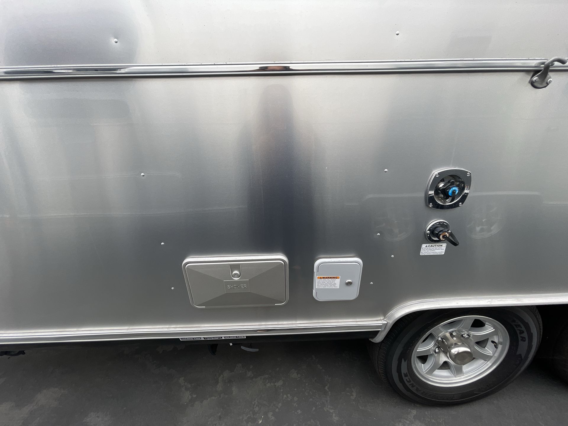 2022 Airstream 25FB Base