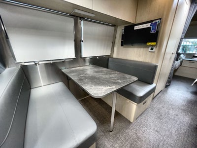 2025 Airstream 28RBT Base