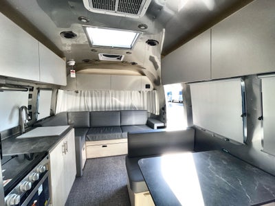 2025 Airstream 28RBQ Base