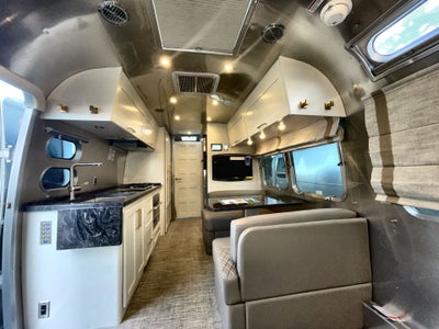 2026 Airstream 30RBQ Base