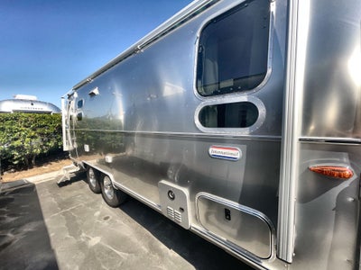 2025 Airstream 25FBT Base