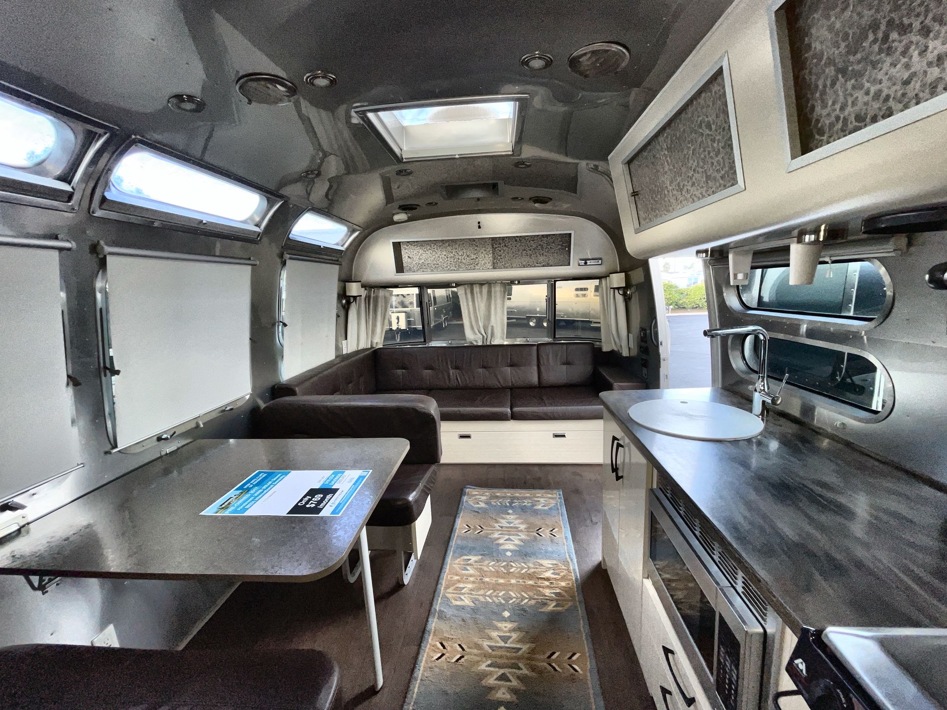 2017 Airstream 30RB (Rear Queen Bed) Base