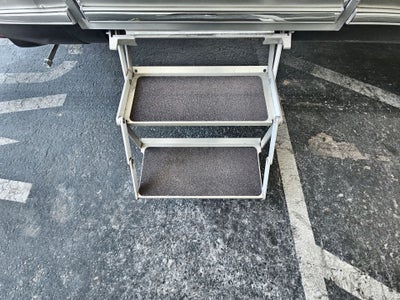 2025 Airstream 27FBQ Base