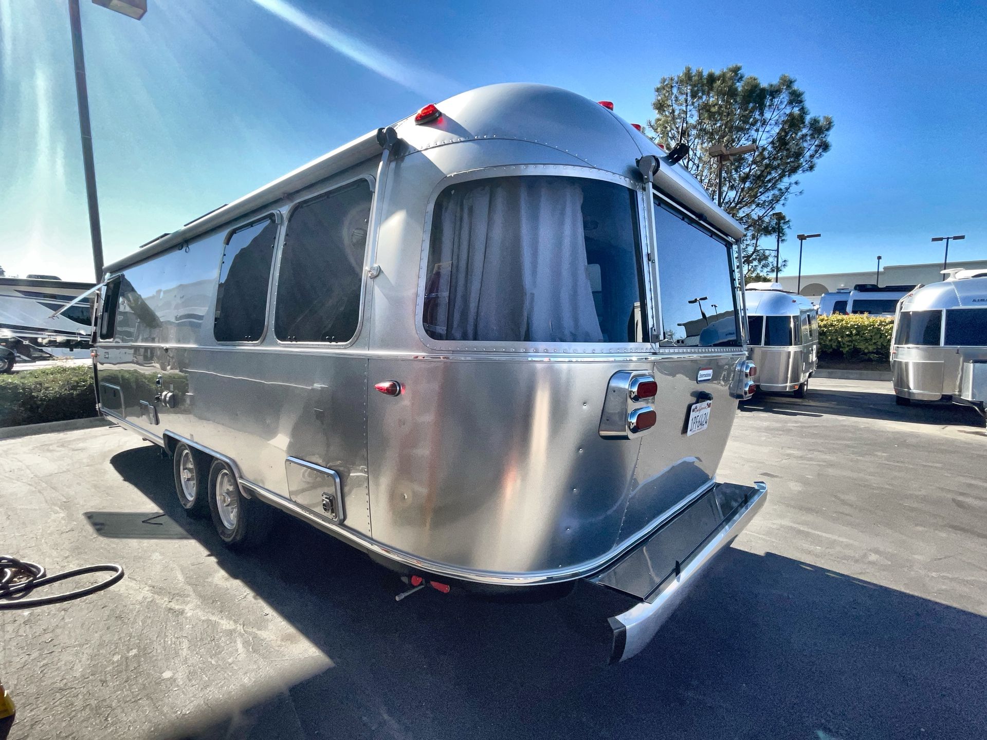 2024 Airstream 27FBT Base