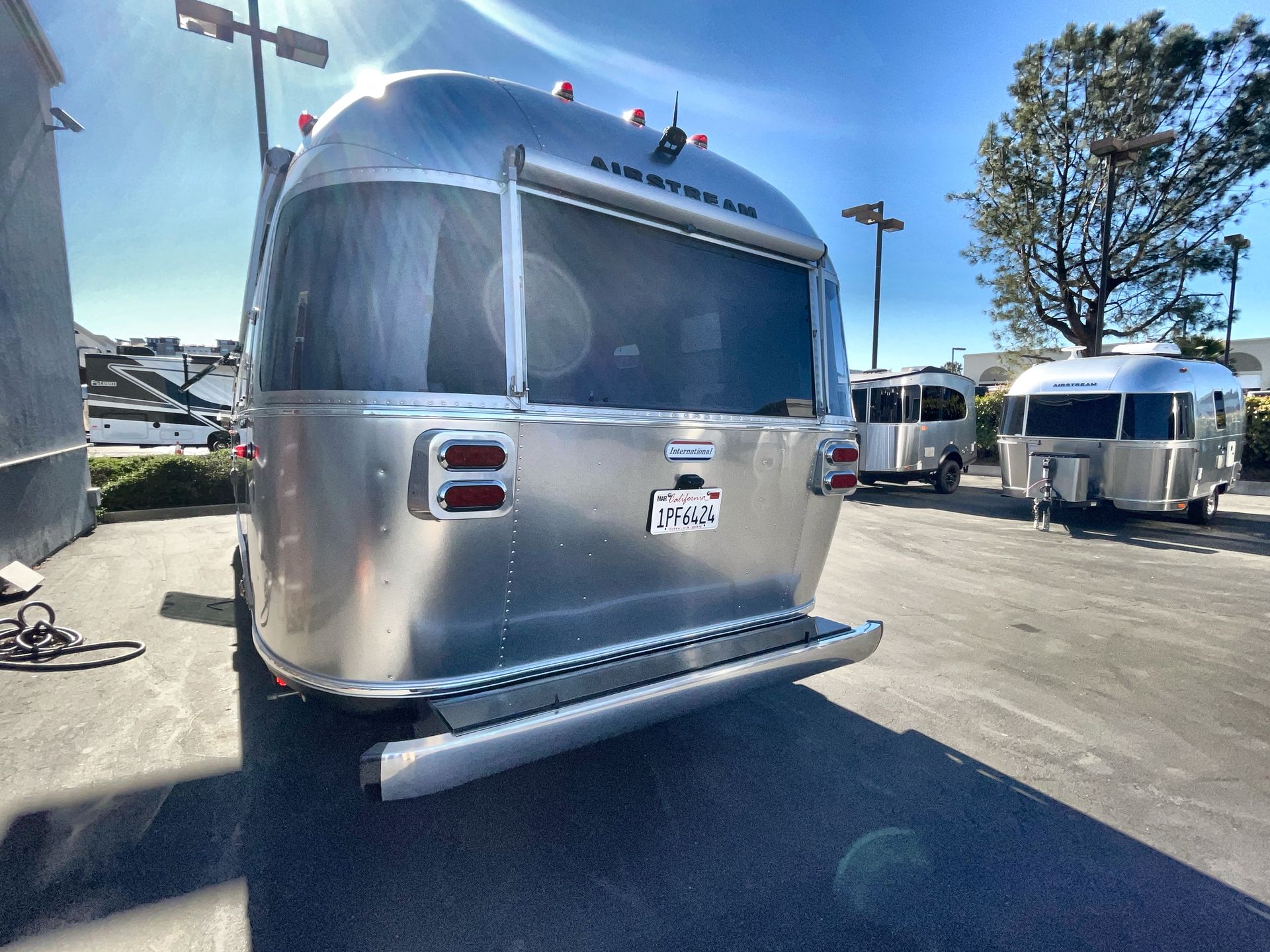 2024 Airstream 27FBT Base