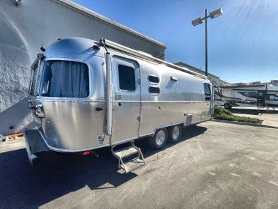 2024 Airstream 27FBT Base