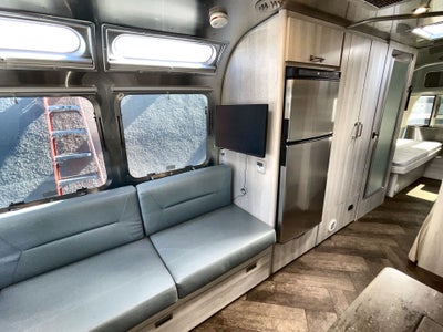 2024 Airstream 27FBT Base