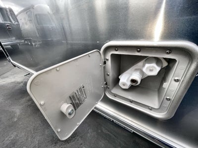 2025 Airstream 25FBQ Base