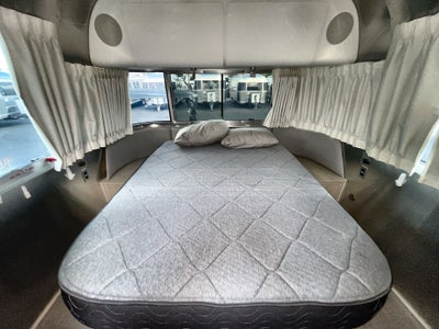 2024 Airstream 27FBQ Base