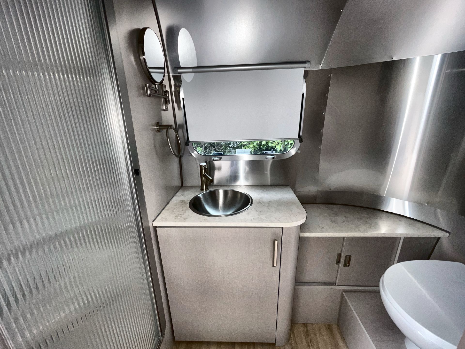 2025 Airstream 22FB Base