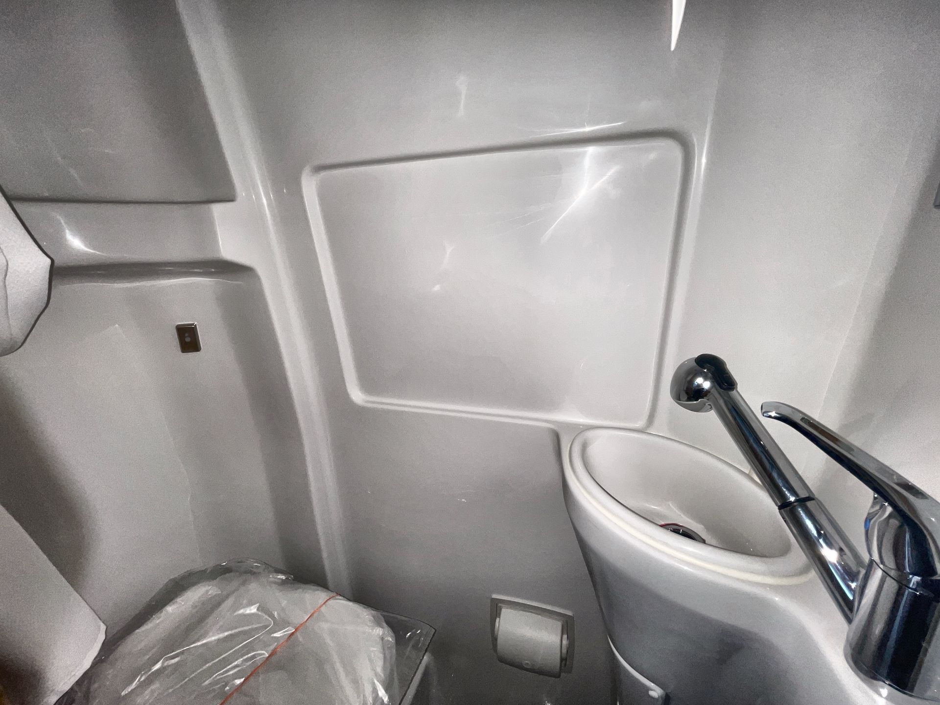 2025 Airstream 24 GL Base