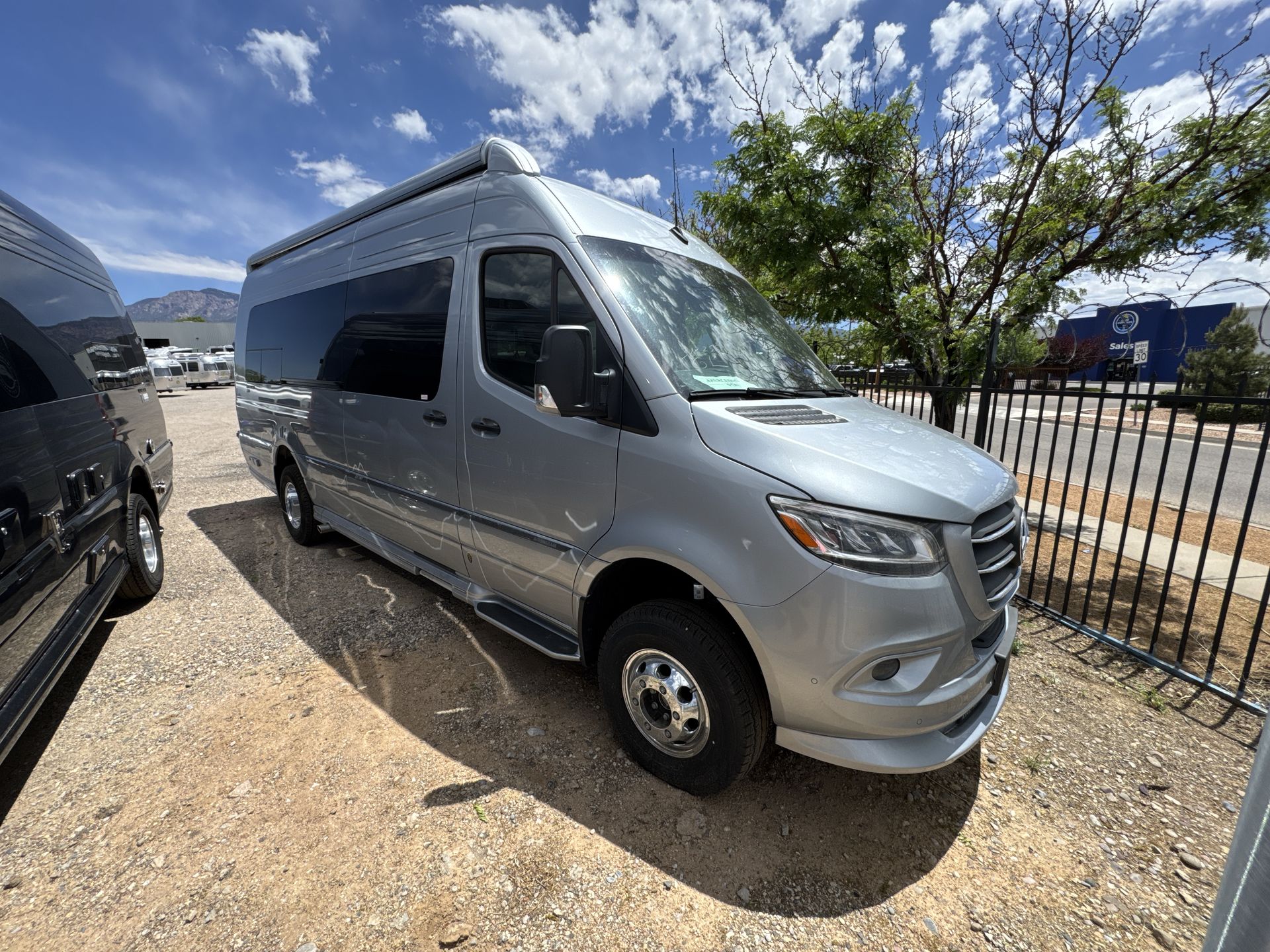 2025 Airstream 24GL Base