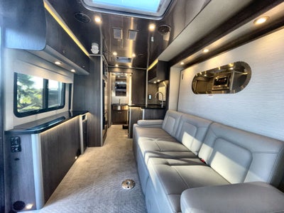 2026 Airstream Murphy Suite Base