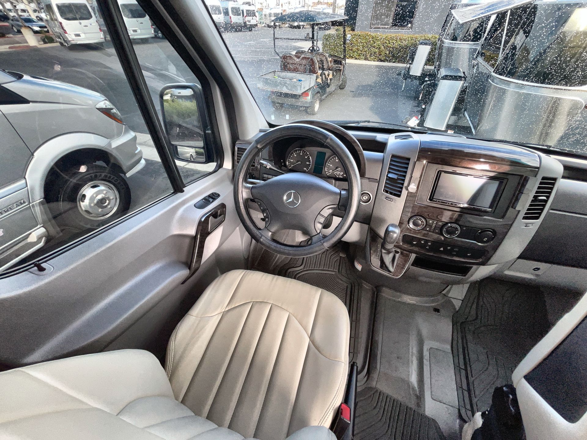 2014 Airstream LOUNGE Base