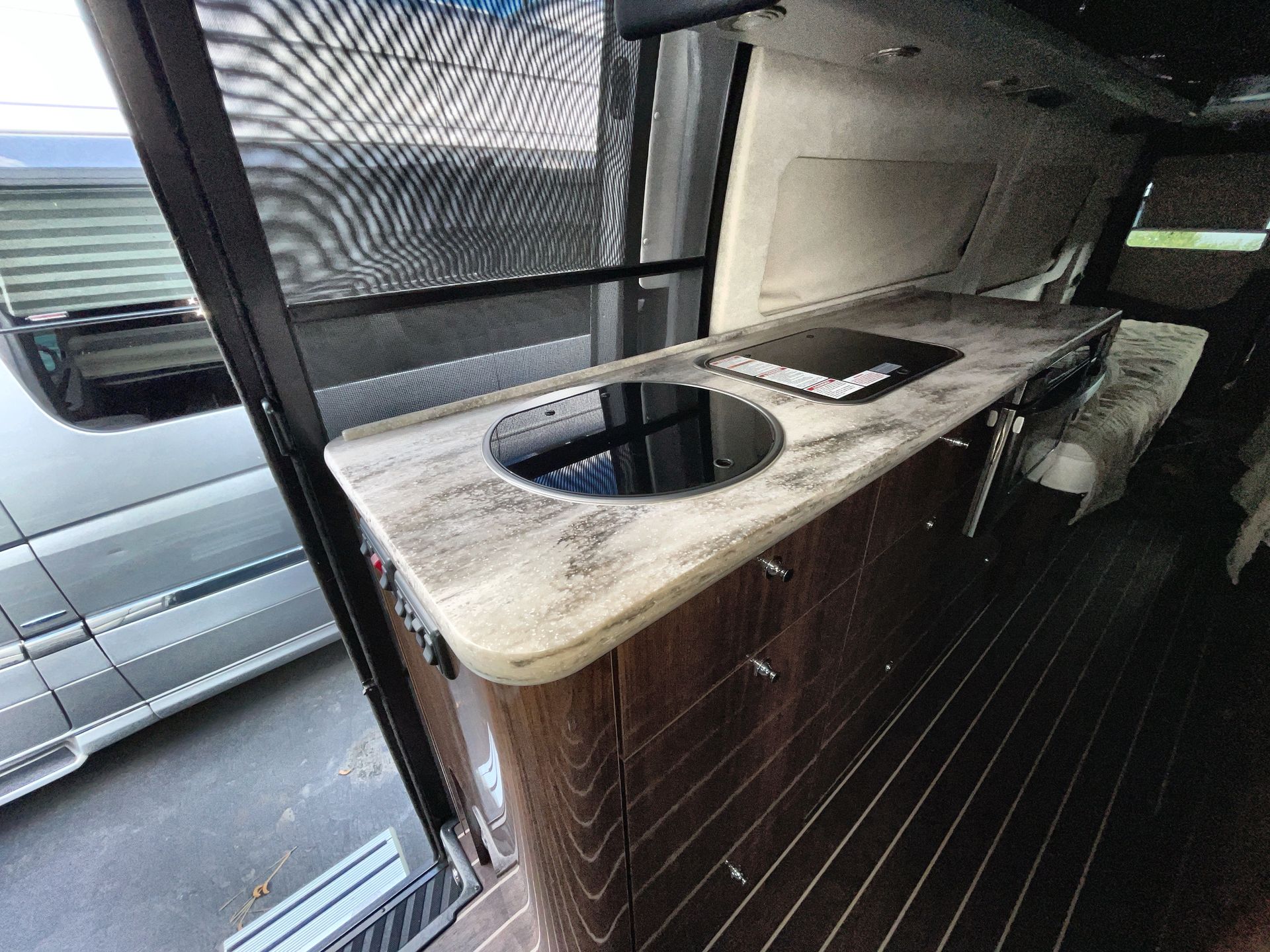 2016 Airstream GRAND TOUR EXT TWIN Base
