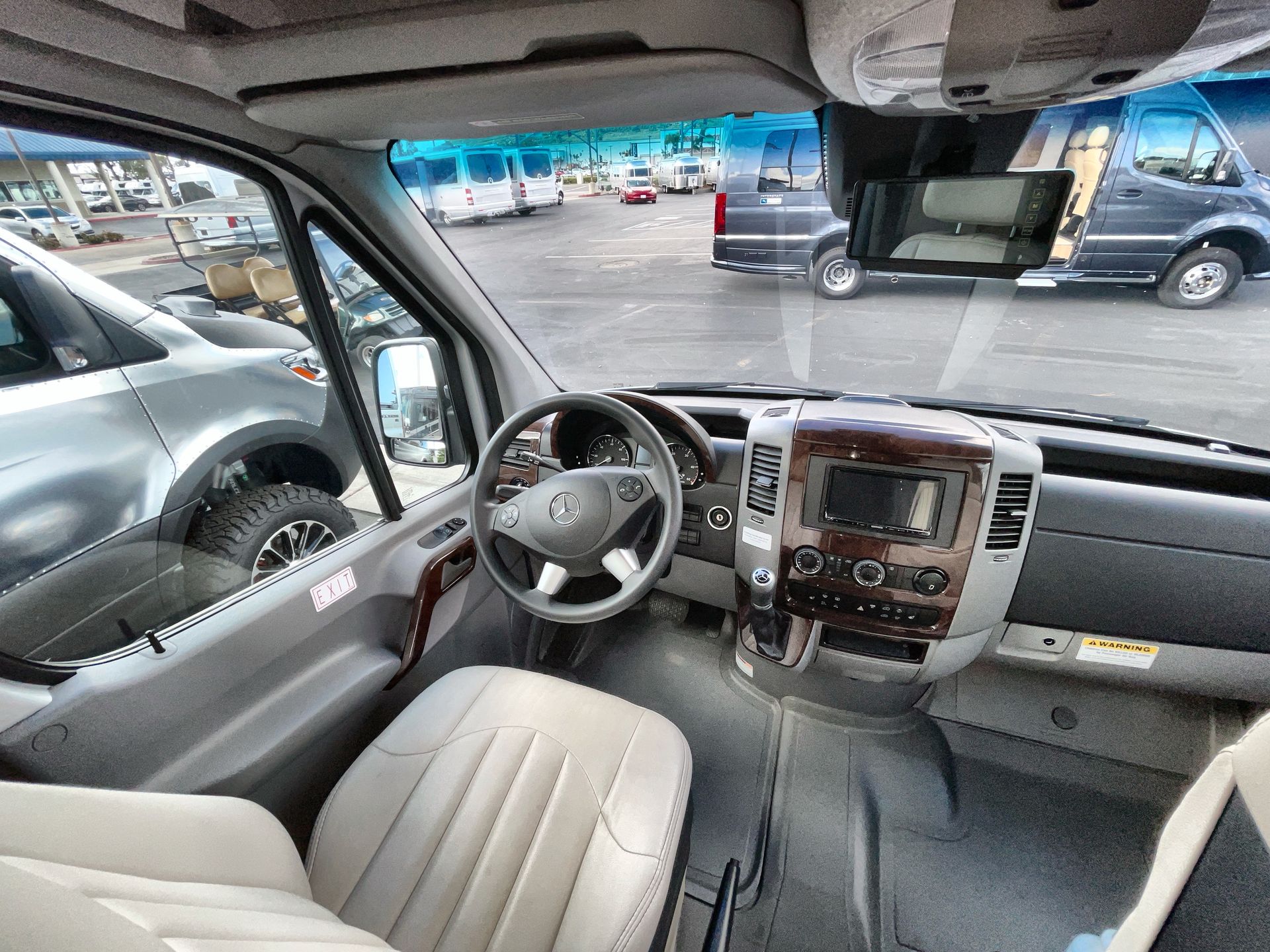 2016 Airstream GRAND TOUR EXT TWIN Base