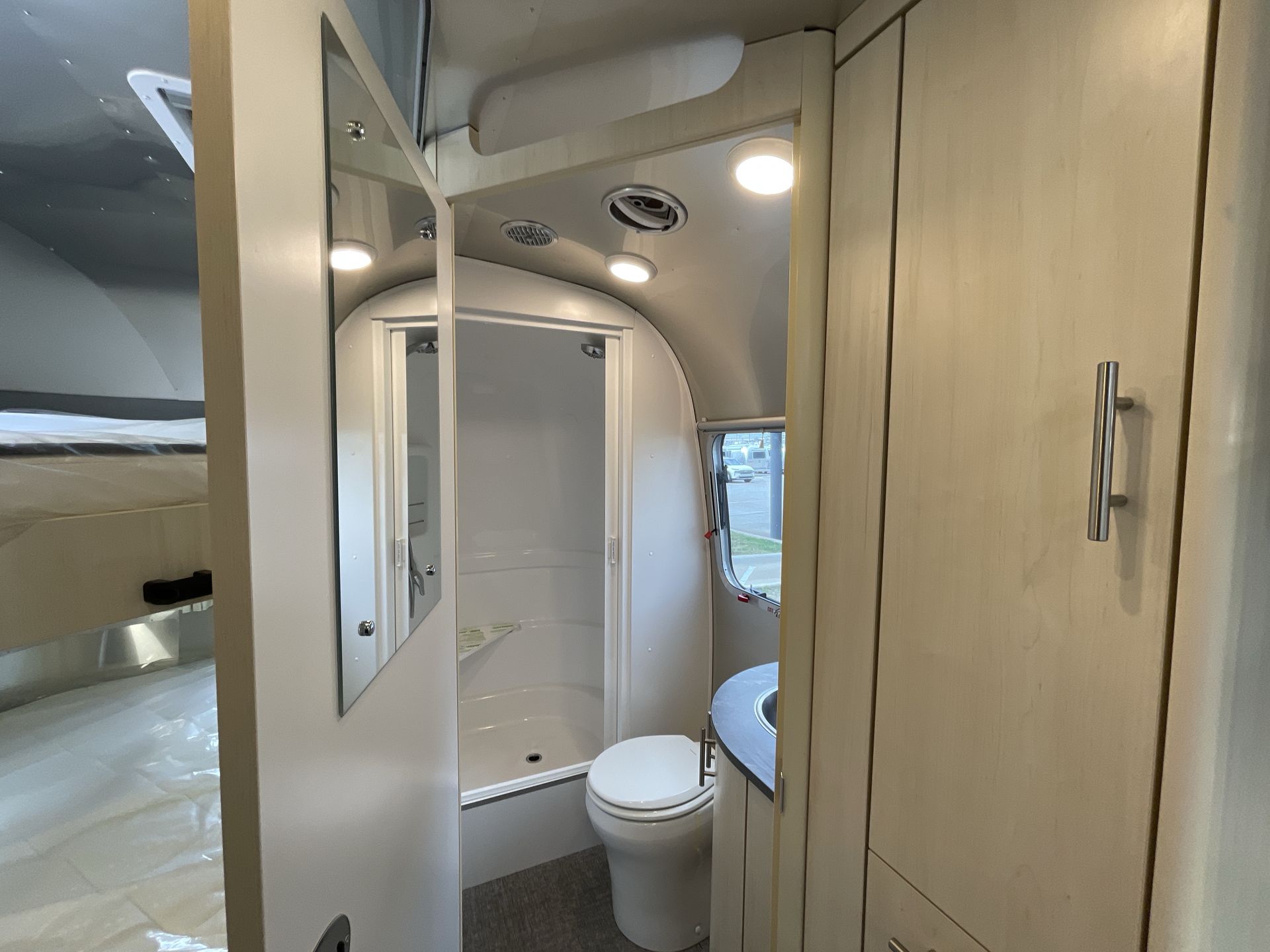 2026 Airstream 30FBBQ Base