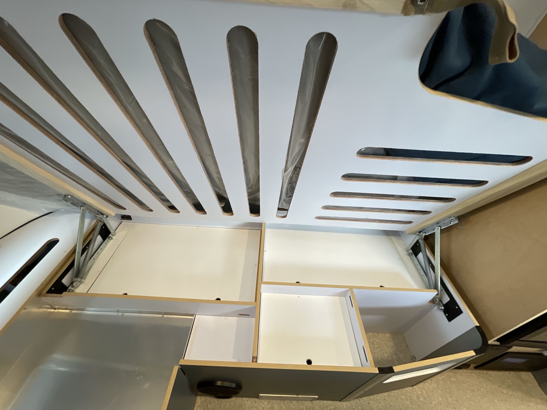 2026 Airstream 22RB Base