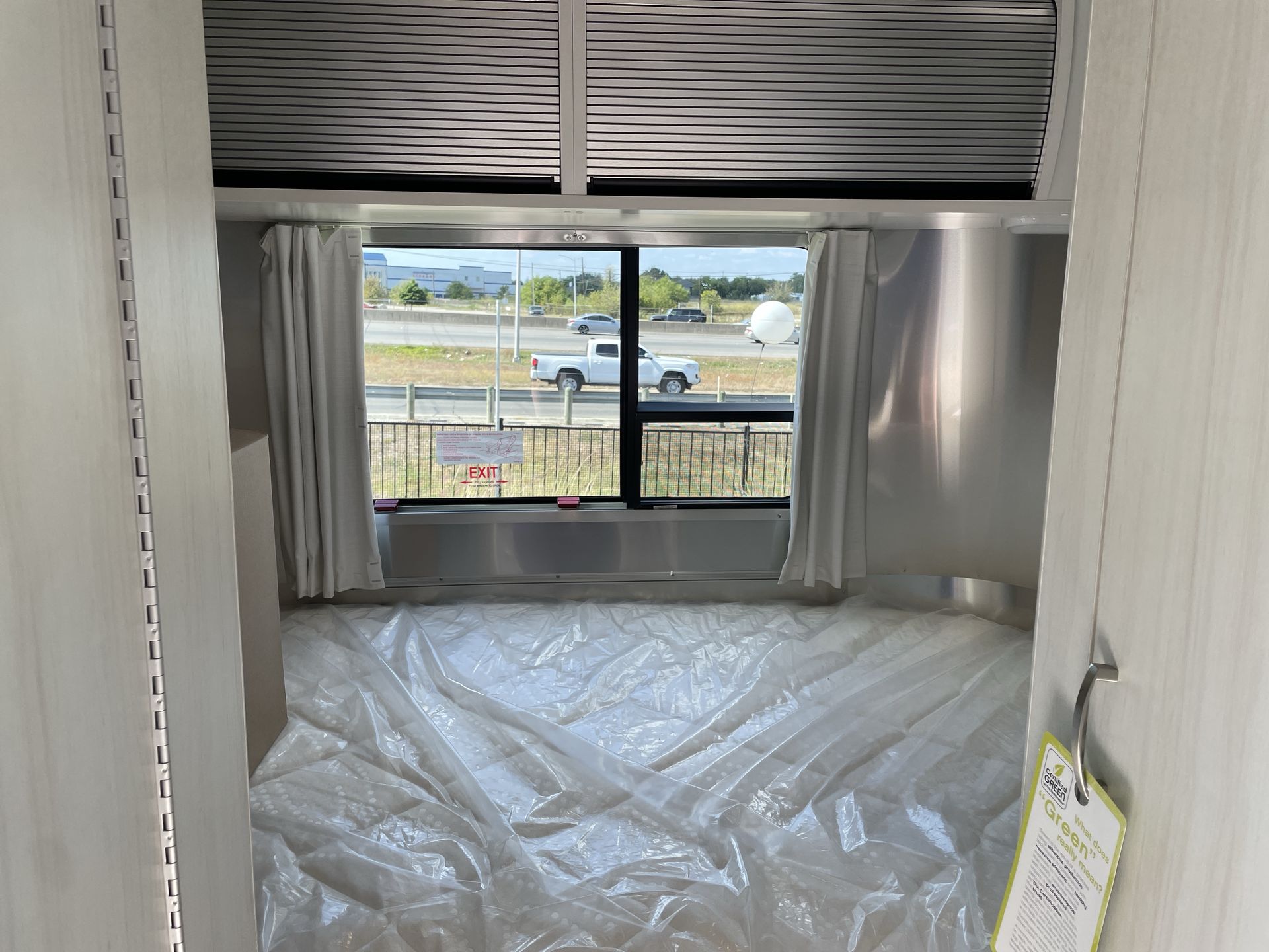 2026 Airstream 16RB Base