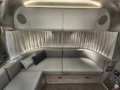 2026 Airstream 30RBQ Base