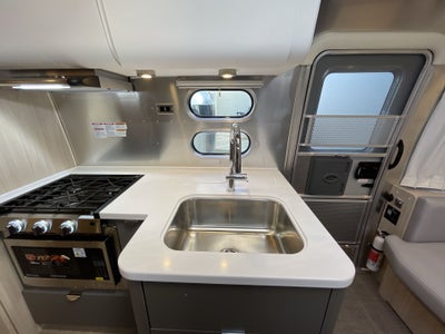 2026 Airstream 25FBQ Base