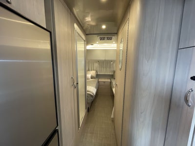 2026 Airstream 25FBQ Base