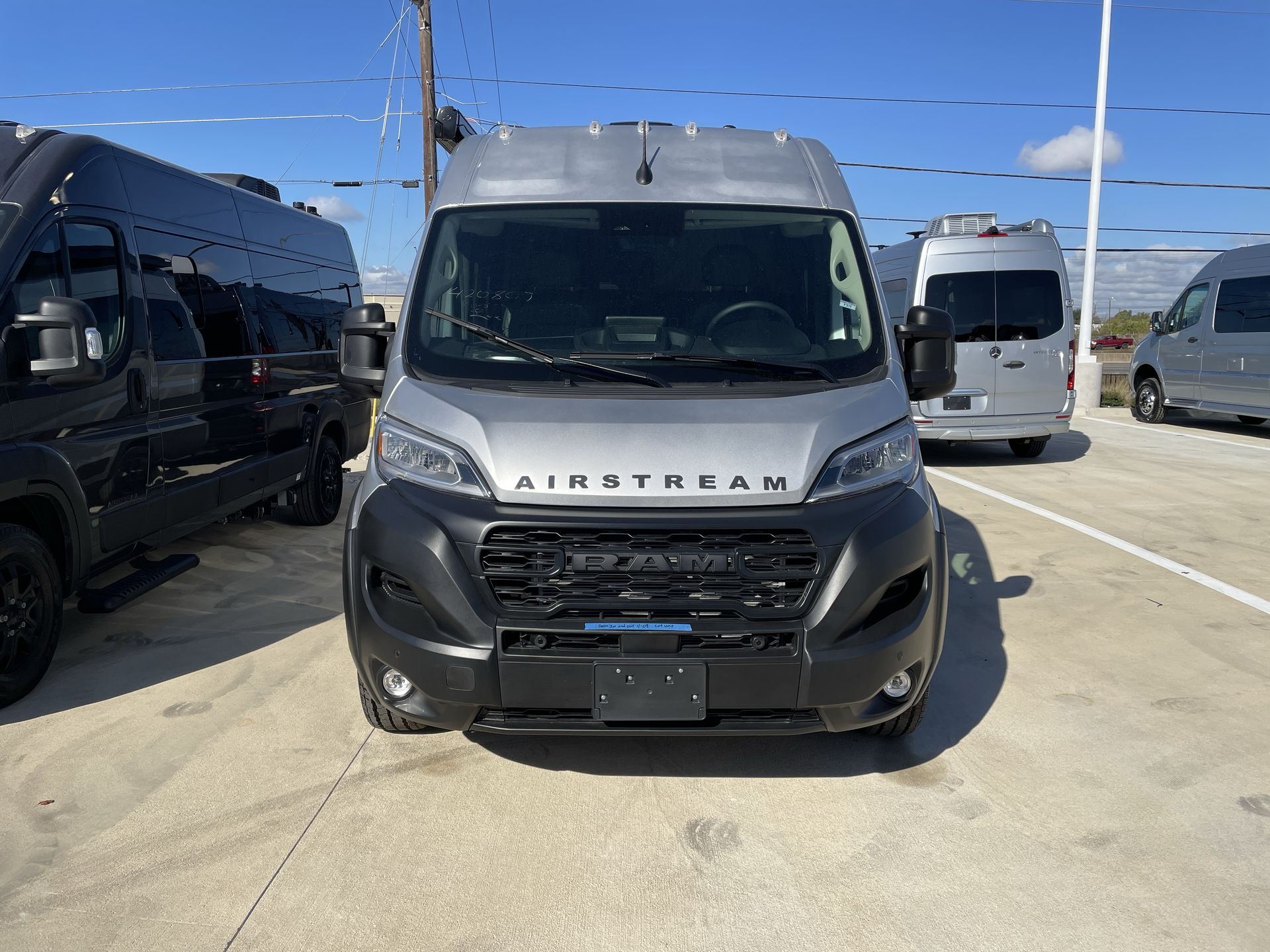 2026 Airstream Rangeline Base