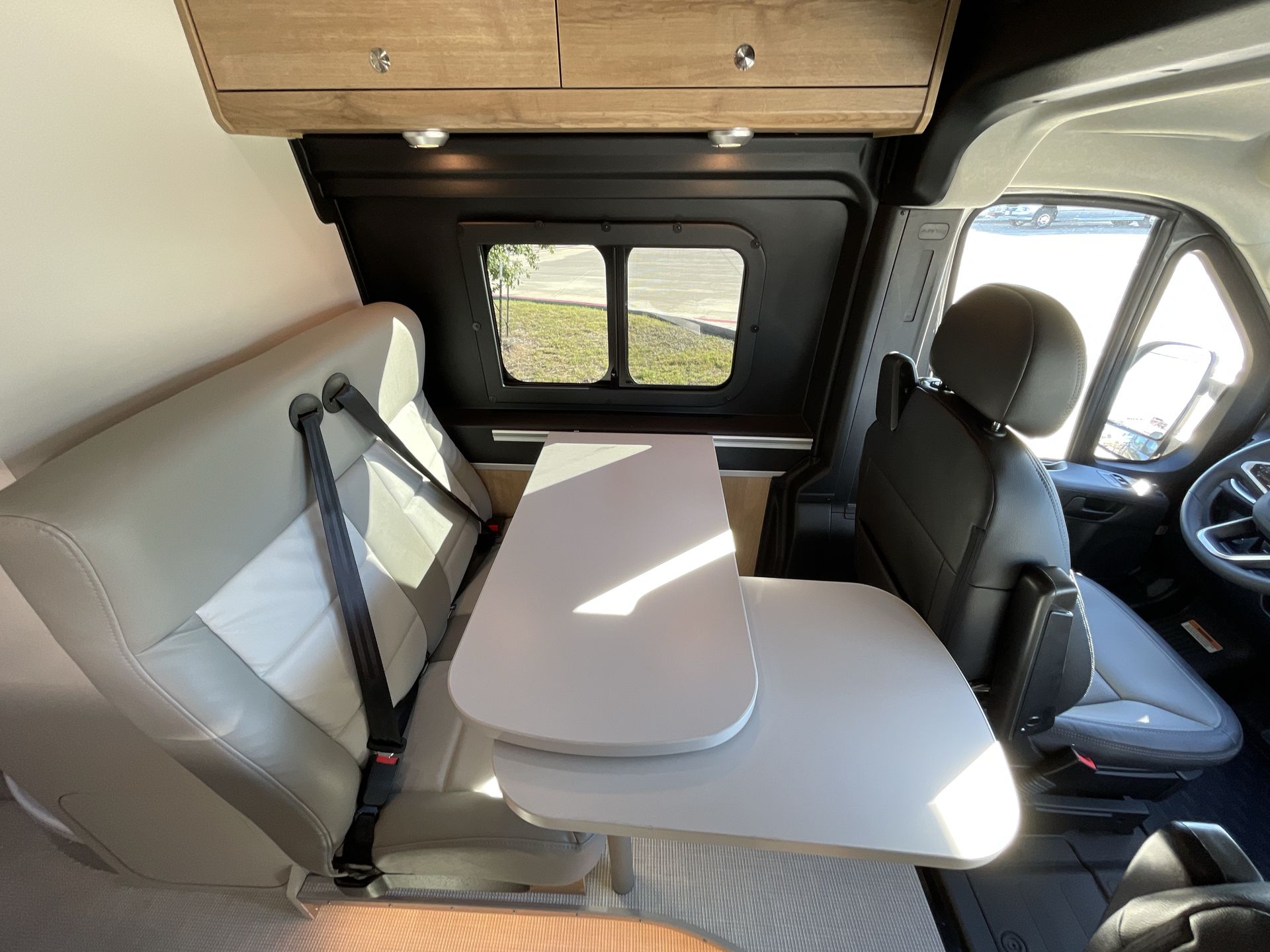 2026 Airstream Rangeline Base