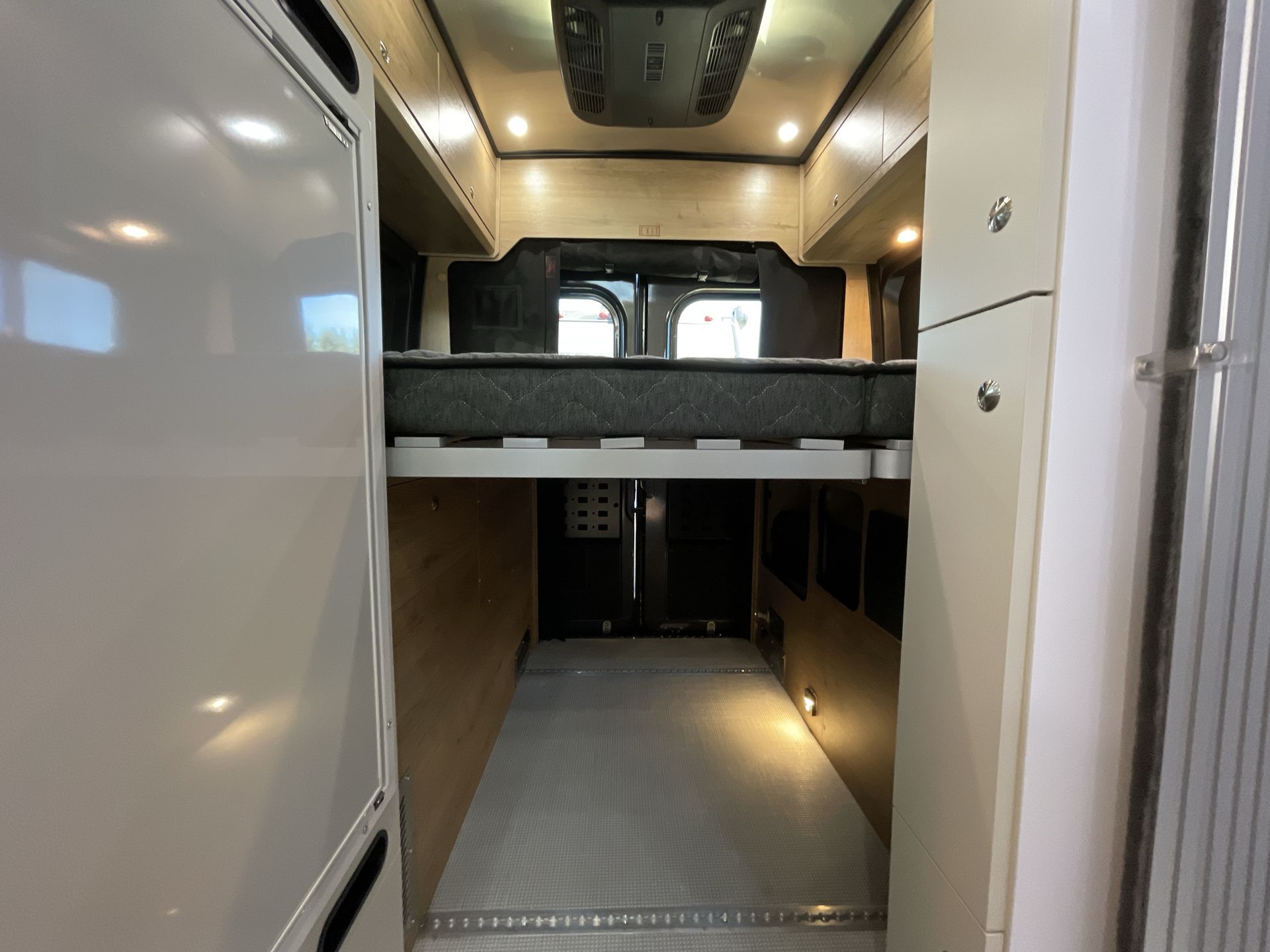 2026 Airstream Rangeline Base