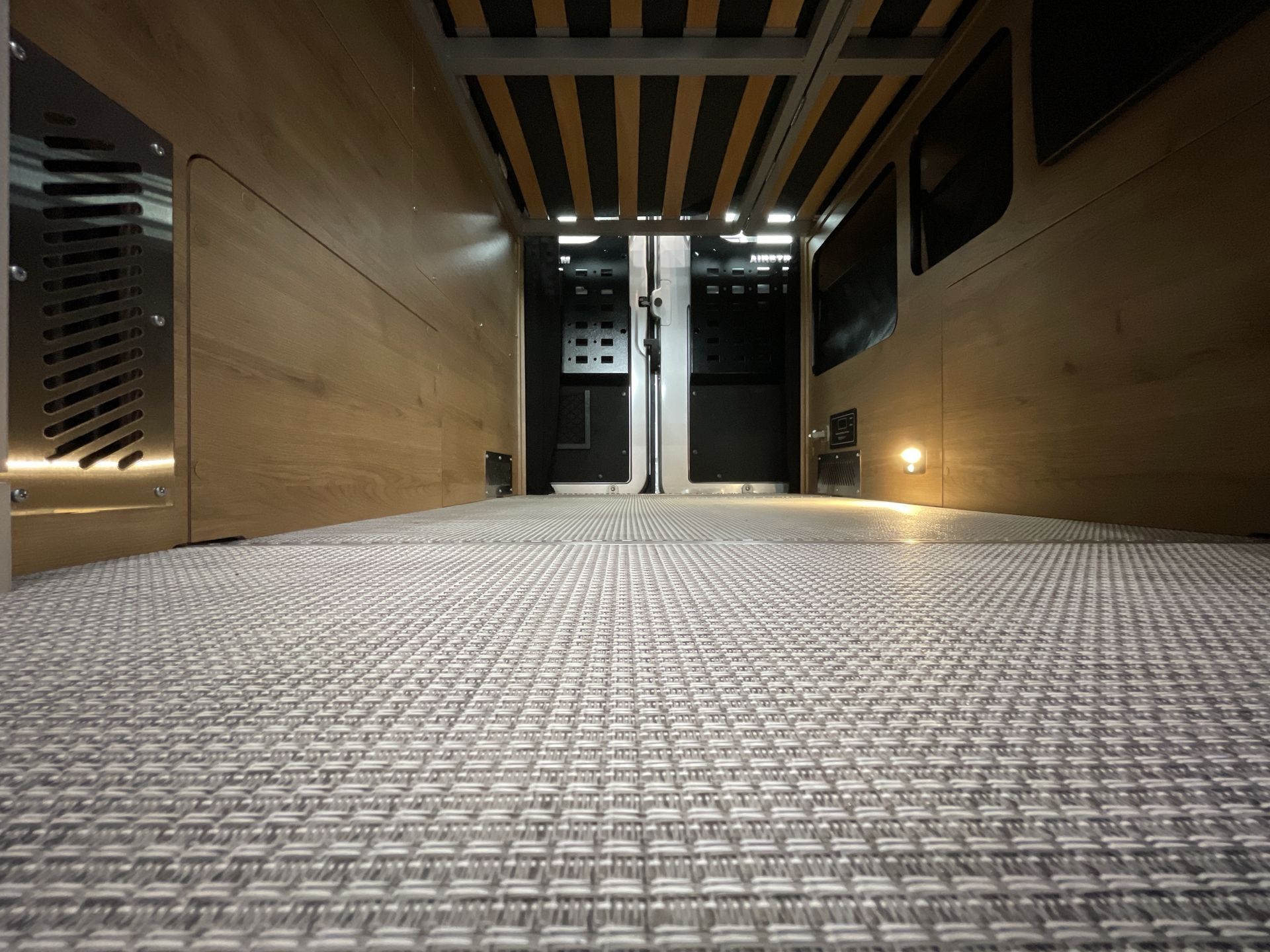 2026 Airstream Rangeline Base