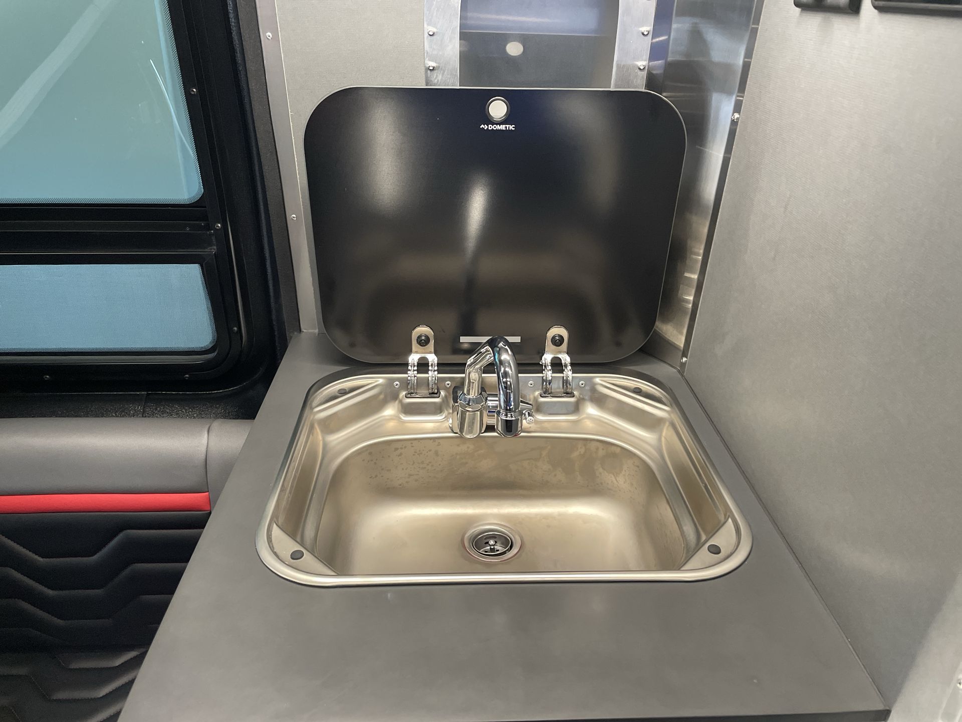 2026 Airstream 19X LE Outland Base
