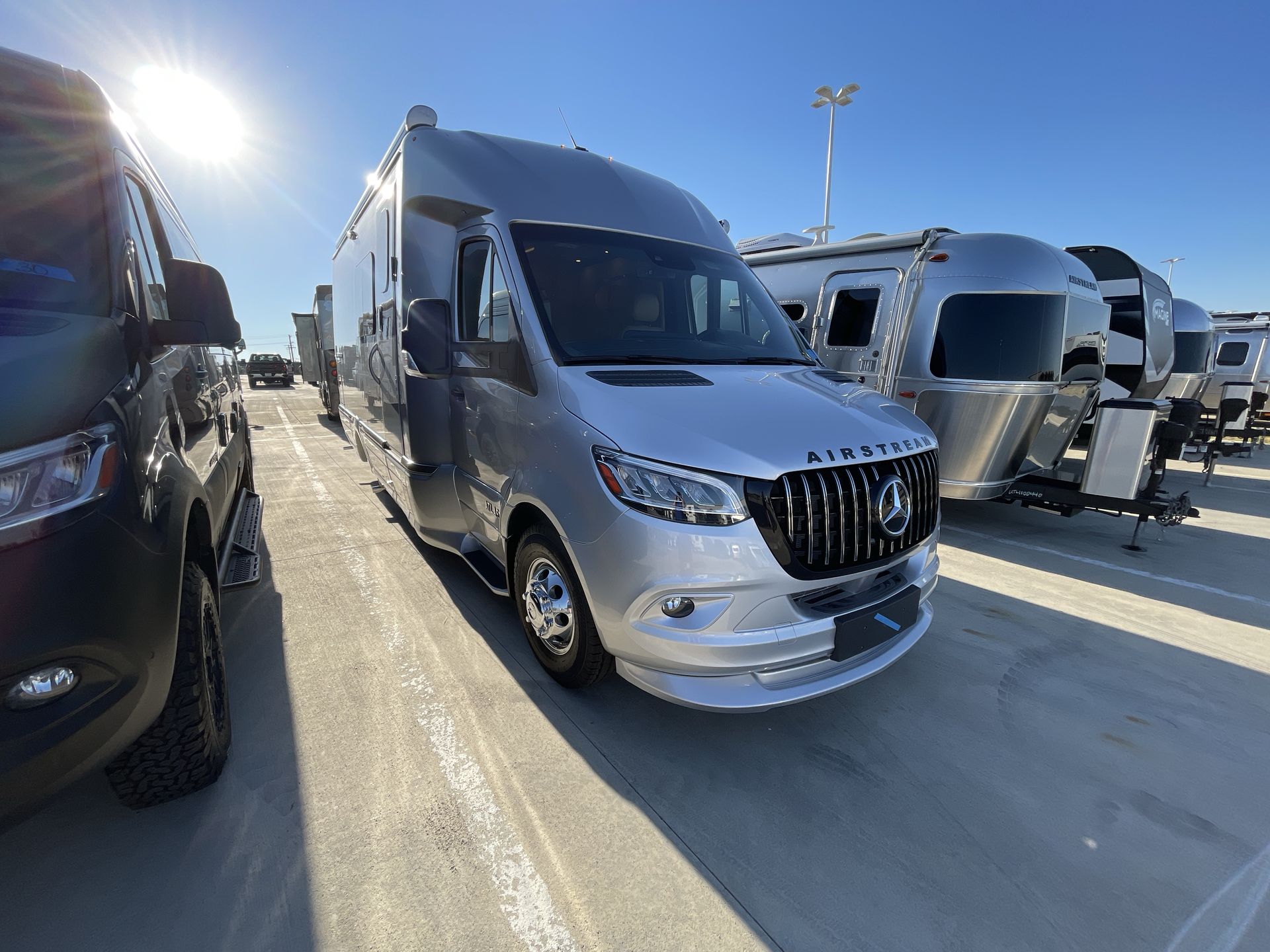 2026 Airstream Murphy Suite Base