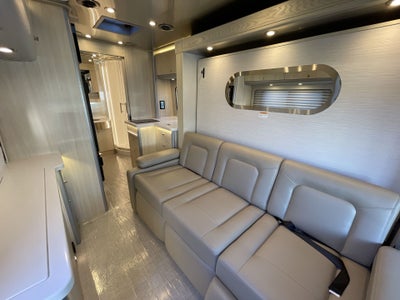 2026 Airstream Murphy Suite Base