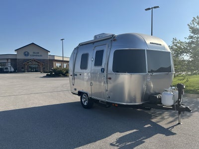 2026 Airstream 16RB Base