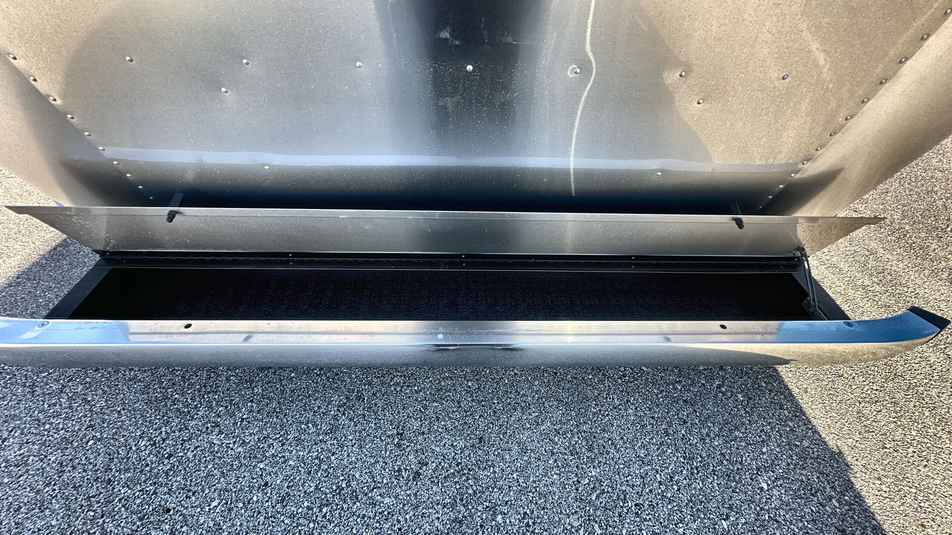 2025 Airstream 27FBQ Base