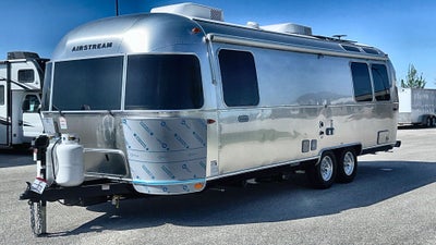 2025 Airstream 27FBQ Base