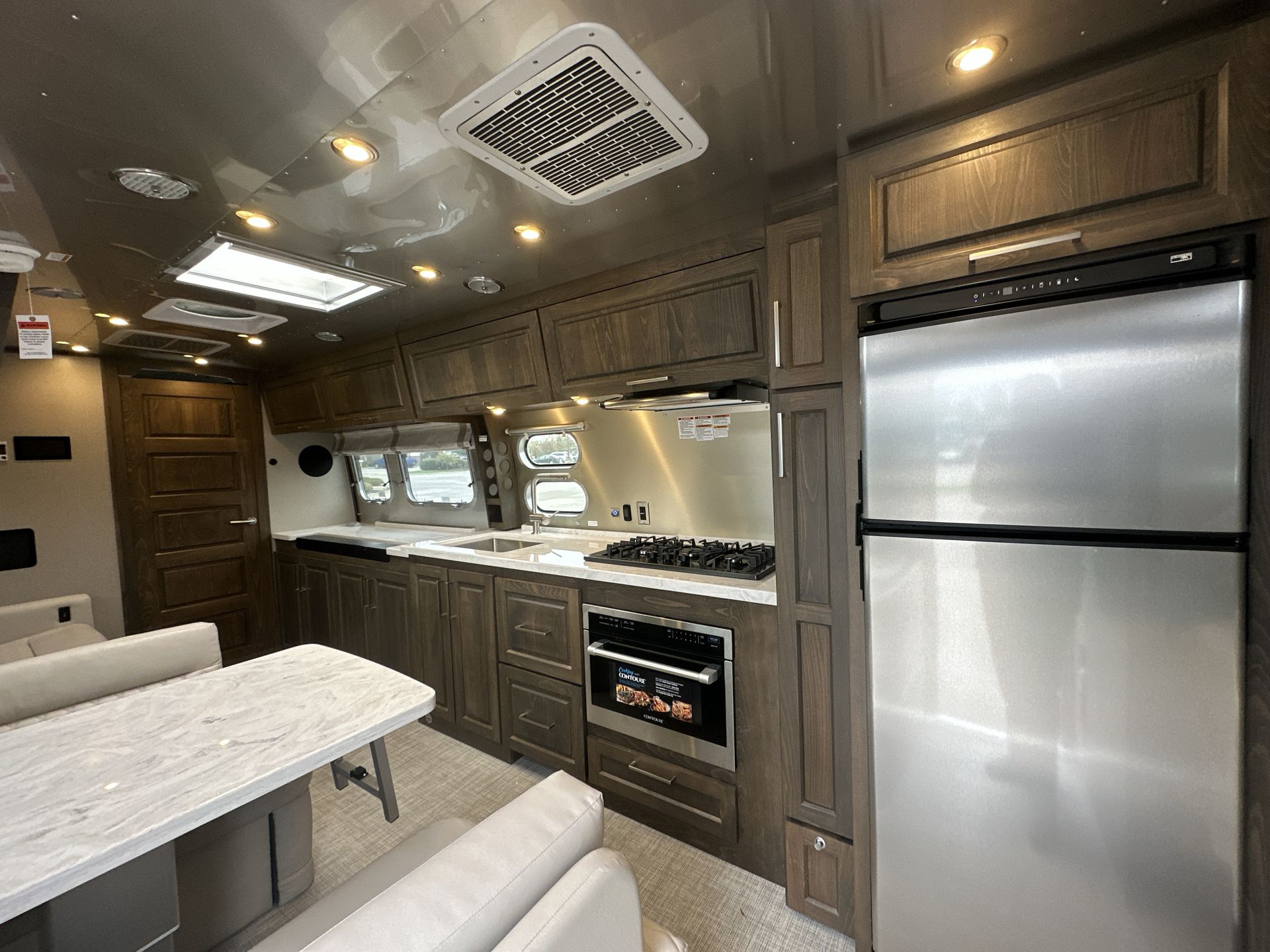 2026 Airstream 33FBQ Base
