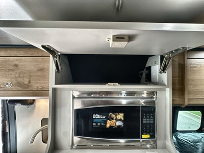 2026 Airstream Rangeline Base