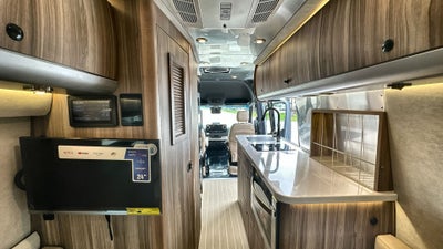 2025 Airstream 24 GT Base