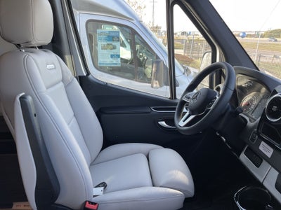 2025 Airstream 24GL Base