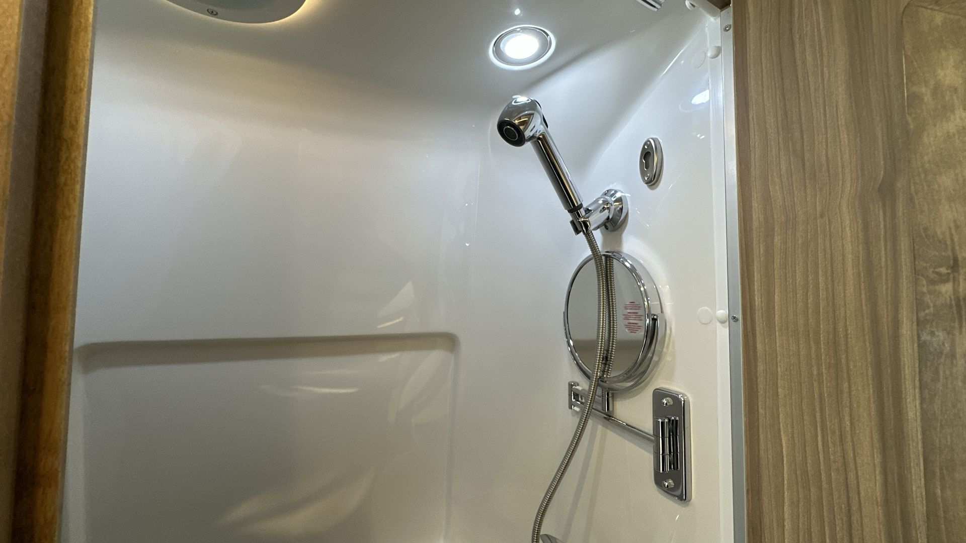 2025 Airstream 24 GL Base